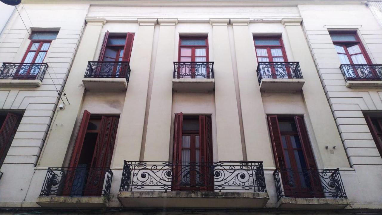 Posada Del Gaucho Hostel Montevideo Exterior photo
